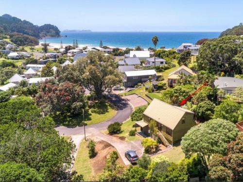 Onemana Casa | Tui's Grove - Onemana Holiday Home