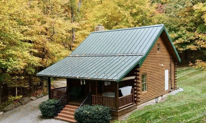 Millersburg Cabina | Tulip Poplar at Tranquil Acres