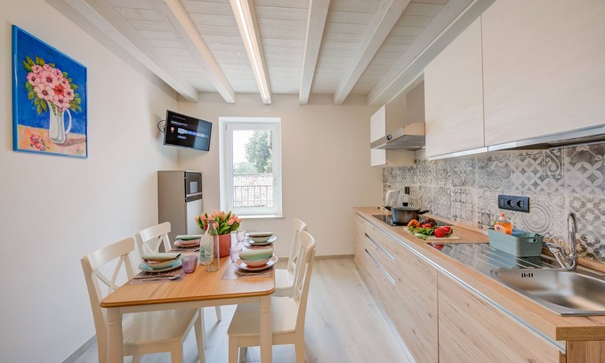 Salionze Apartamento | Tulipano Apt - Palazzo Palermo 1817, Salionze, Italy