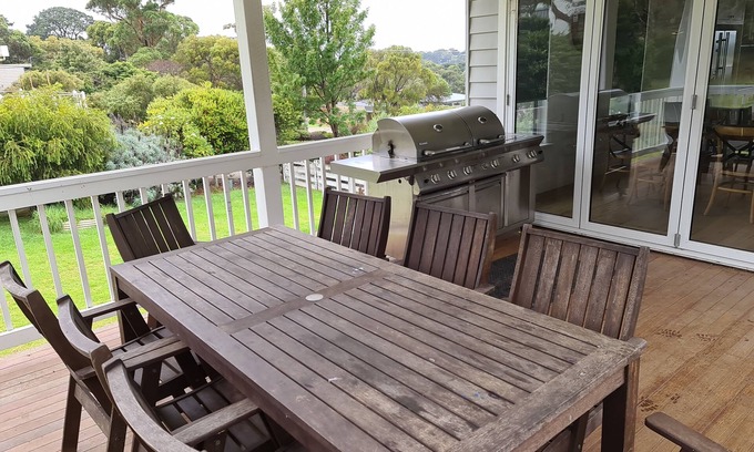 Flinders Casa | TULLYNEAR- Flinders Beach House