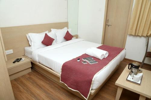 Rajkot Hotel | Tulsi Rooms N Banquite