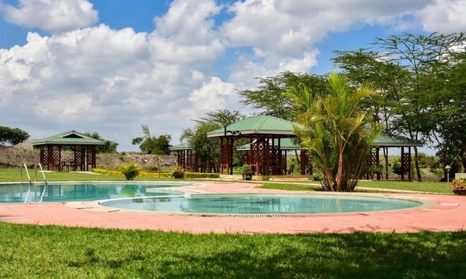 Isinya Cama Y Desayuno | Tumaini Gardens Isinya