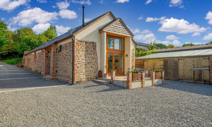 Knowstone Cabaña | Tumbledown Barn Knowstone