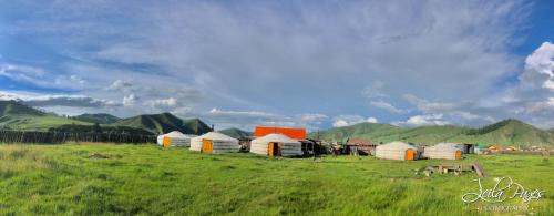 Selenge Otro | Tunkhelguesthouse