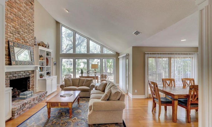 Sea Pines Casa | Tupelo Cottage
