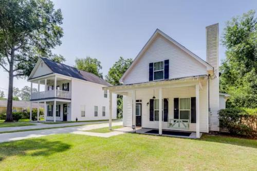 Pooler Casa | Tupelo Honey - 6 BR, Sleeps 16+