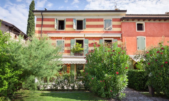Albisano Apartamento | Turchese Apartment with Pool