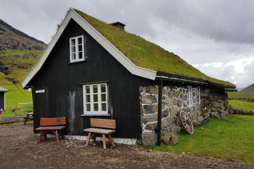 Streymoy Casa | Turf house in Saksun with panoramic view