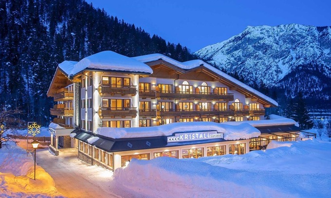 Pertisau Casa | Turmsuite 1-2 ÜN 3/4 Verwöhnpension - Verwöhnhotel Kristall