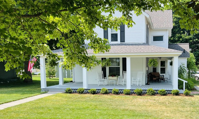 Boyne City Casa | Downtown Boyne City, Spacious 5-Bedroom Home Close to Lake Charlevoix Beach