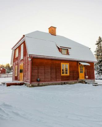Mora Casa | Turn-Of-The-Century Villa Near Vasaloppet Trail