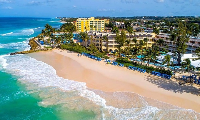 Maxwell Hotel | Hotel de 4 estrellas ∙ Turtle Beach by Elegant Hotels All Suite - All Inclusive
