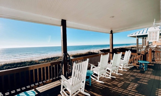 Ocean Ridge Casa | Turtle's Pace - a 5 bed, 3.5 bath Oceanfront pet friendly