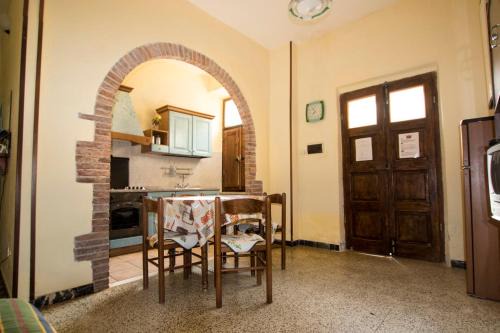 Massa Marittima Apartamento | Tuscan Rustic Apartment
