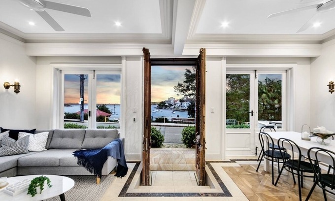 Manly Apartamento | Tuscan Villa Little Manly, Beach front Apartment