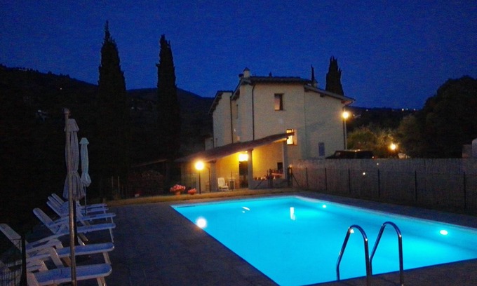 Bivio Pozzo Apartamento | Apartamento rural en Toscana con piscina