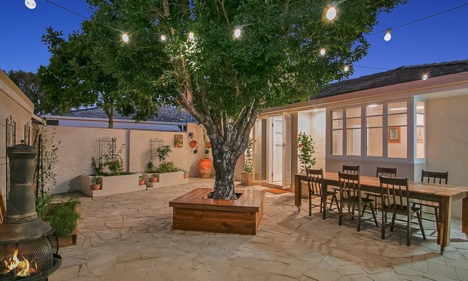 Tweed Heads Casa | Tuscany on Tweed - Charming Dog Friendly Oasis in Tweed Heads - Min. 3 Night Stays!