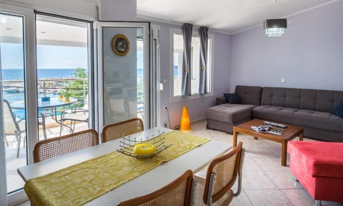 Potos Apartamento | Tutti Frutti Home in Potos