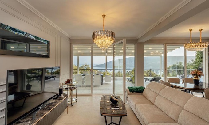 Trebesinj Apartamento | Tutto Bene PREMIUM