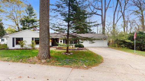 South Haven Casa | Twilight Ridge Near Downtown South Haven and Lake