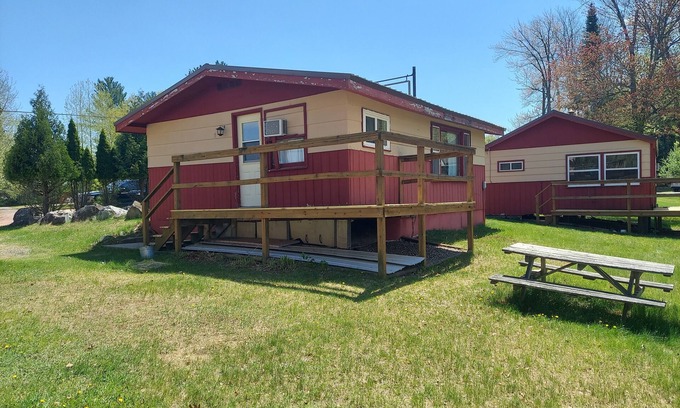 Tomahawk Cabina | Twin Bay Resort Cabin # 5