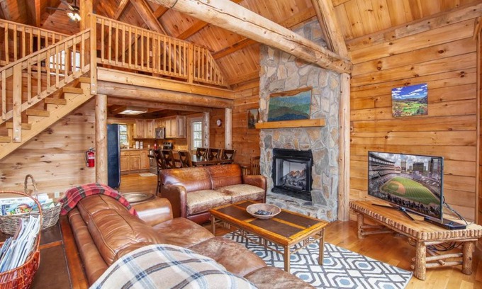 Vilas Casa | Twin Hollows