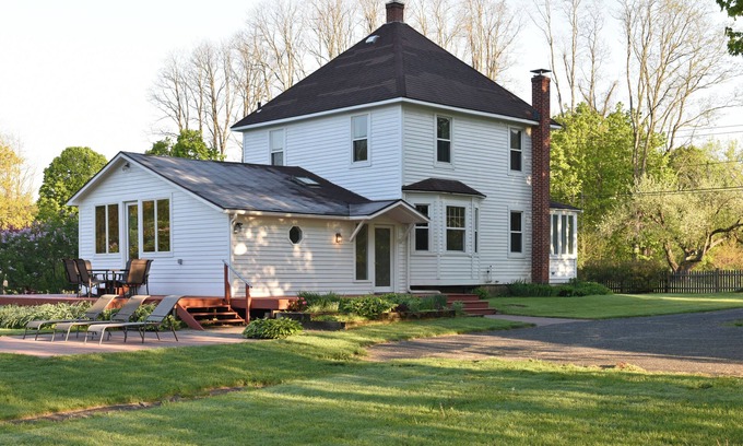 Great Barrington Casa | Doble Maple Farm: Modern granja con Encanto