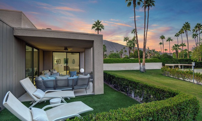 Twin Palms Casa | Twin Palms Retreat - NEW LISTING! - 2-bedroom house, spectacular mountain views!