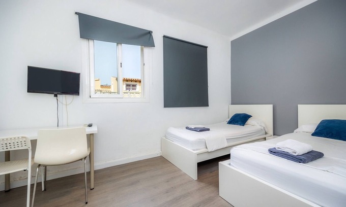 Can Pastilla Apartamento | Habitación 2 Camas Individuales Nº5' con terraza compartida, Wi-Fi y aire acondicionado