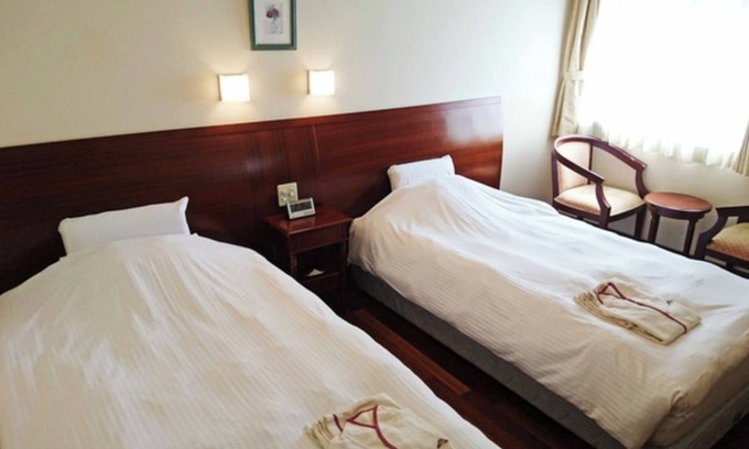 Asato Hotel | Twin Room Nonsmoking 20m2 110cm bed width x 2 / Naha Okinawa