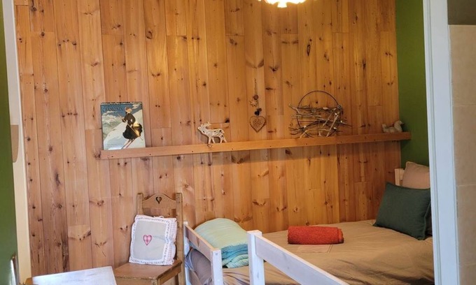 Artigues Apartamento | Twin room with separate single beds