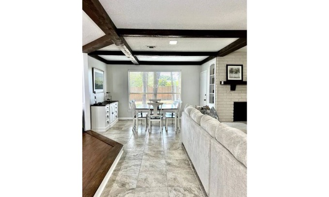 North Arlington Casa | Twin Trees is minutes from Cowboys stadium!