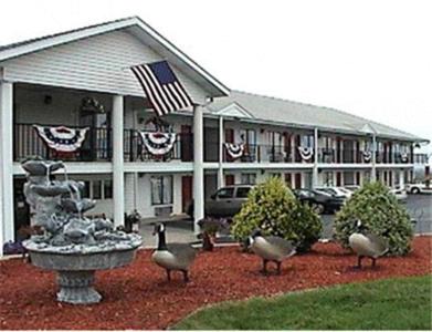 Branson Theater District Hotel | Twinkle Inn