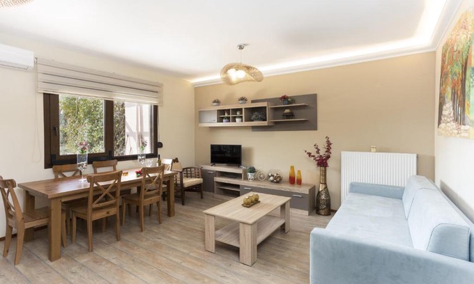 Kalyves Polygyrou Apartamento | TwinStars apartment with courtyard and view