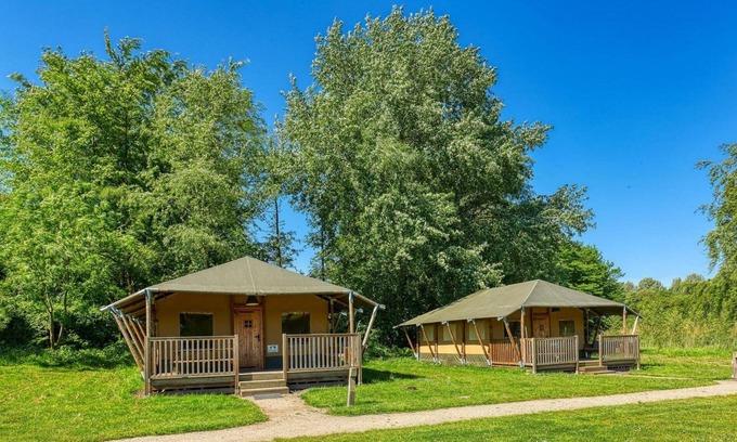 Zeewolde Casa | Two 6-person glamping lodges
