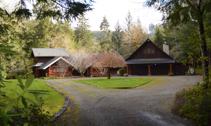 Beaver Cabina | Dos preciosas cabañas de madera junto al río Sol Duc!