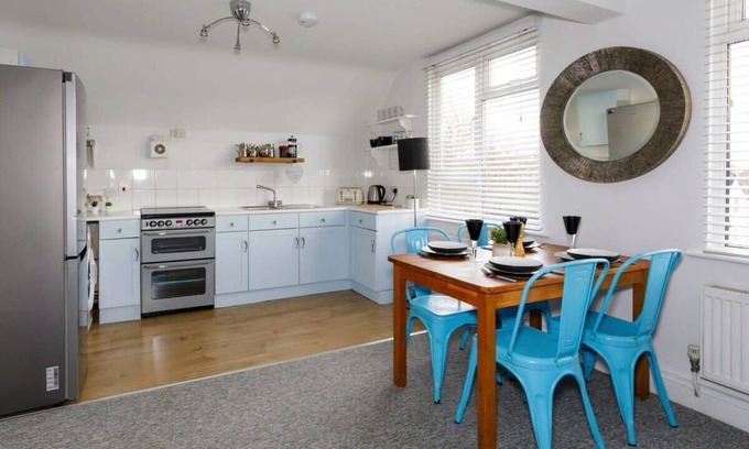 West Wittering Apartamento | Two-bed beachside apartment, West Wittering