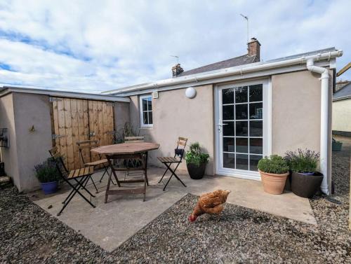 Dunseverick Casa | Two bed home 6 minutes from The Giants Causeway!