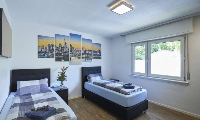 Muehlheim am Main Apartamento | Two Bedroom Apartment with big Kitchen close to Frankfurt