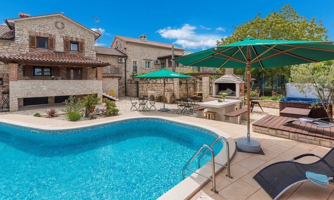 Kruncici Apartamento | Apart Complex Villa Anja / Two-Bedroom Apartment Ento with Balcony