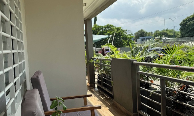 Buea Apartamento | Two-Bedroom Apartment 1 - Akhard Haus
