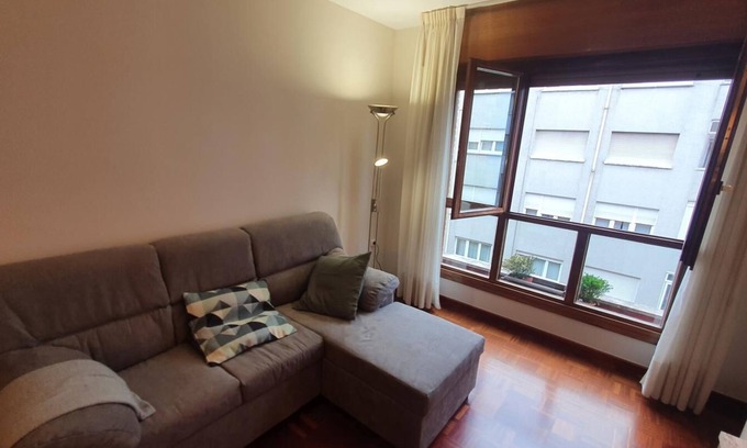 Aviles Apartamento | Tata y Yayo Piso para 4 pax muy cómodo en Avilés