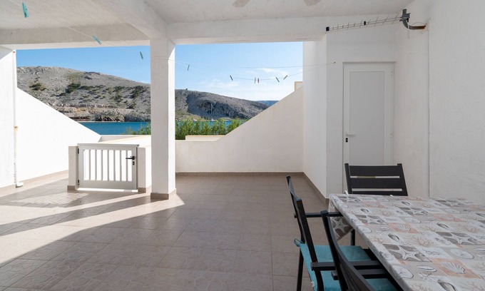 Metajna Apartamento | Apartamento para dos personas en la playa Metajna, Pag (A-6395-a)