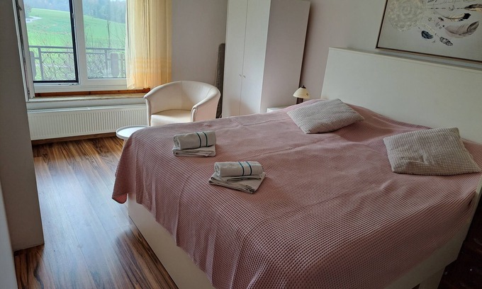 Lukovica Apartamento | Two Bedroom Apartment Booky 2