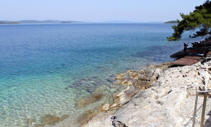 Bozava Apartamento | Two bedroom apartment with terrace and sea view Bozava, Dugi otok (A-8098-a)