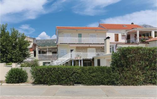 Kastel Kambelovac Apartamento | Two-Bedroom Apartment With Sea View In Kastel Kambelovac