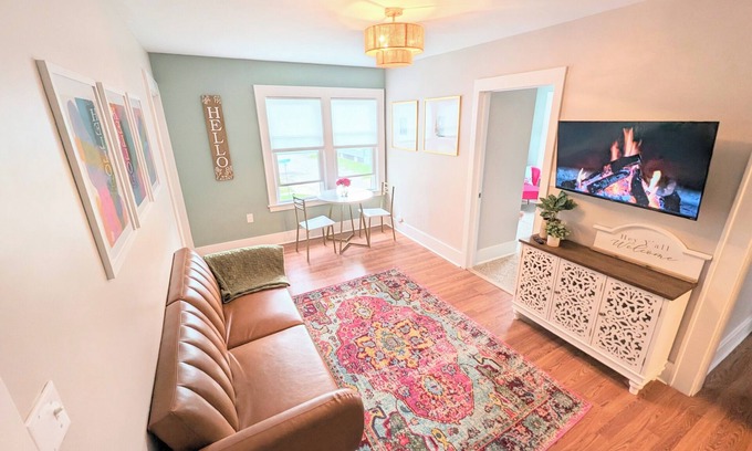 Westside Apartamento | Two-Bedroom Apt, 2nd Floor, Near SYR Downtown