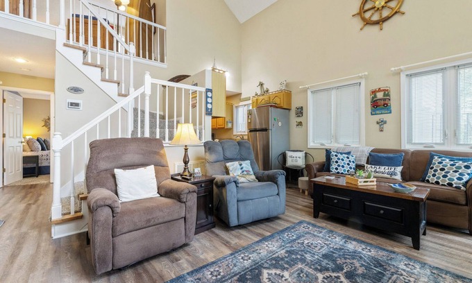 Grand Rivers Condominio | Two-bedroom Bayside Condo