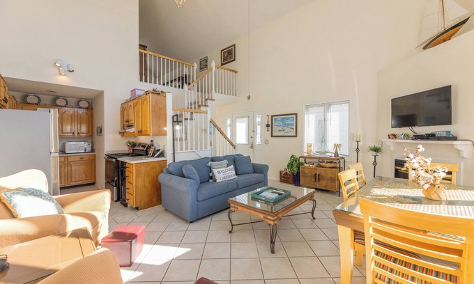 Grand Rivers Condominio | Two-bedroom Bayside Condo