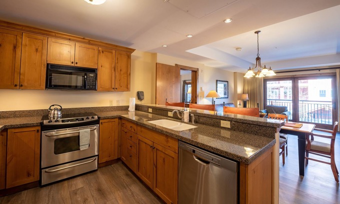 Crested Butte Condominio | Two Bedroom Condo with a Balcony in Mountaineer Square 2 Condo - No Cleaning Fee! by RedAwning